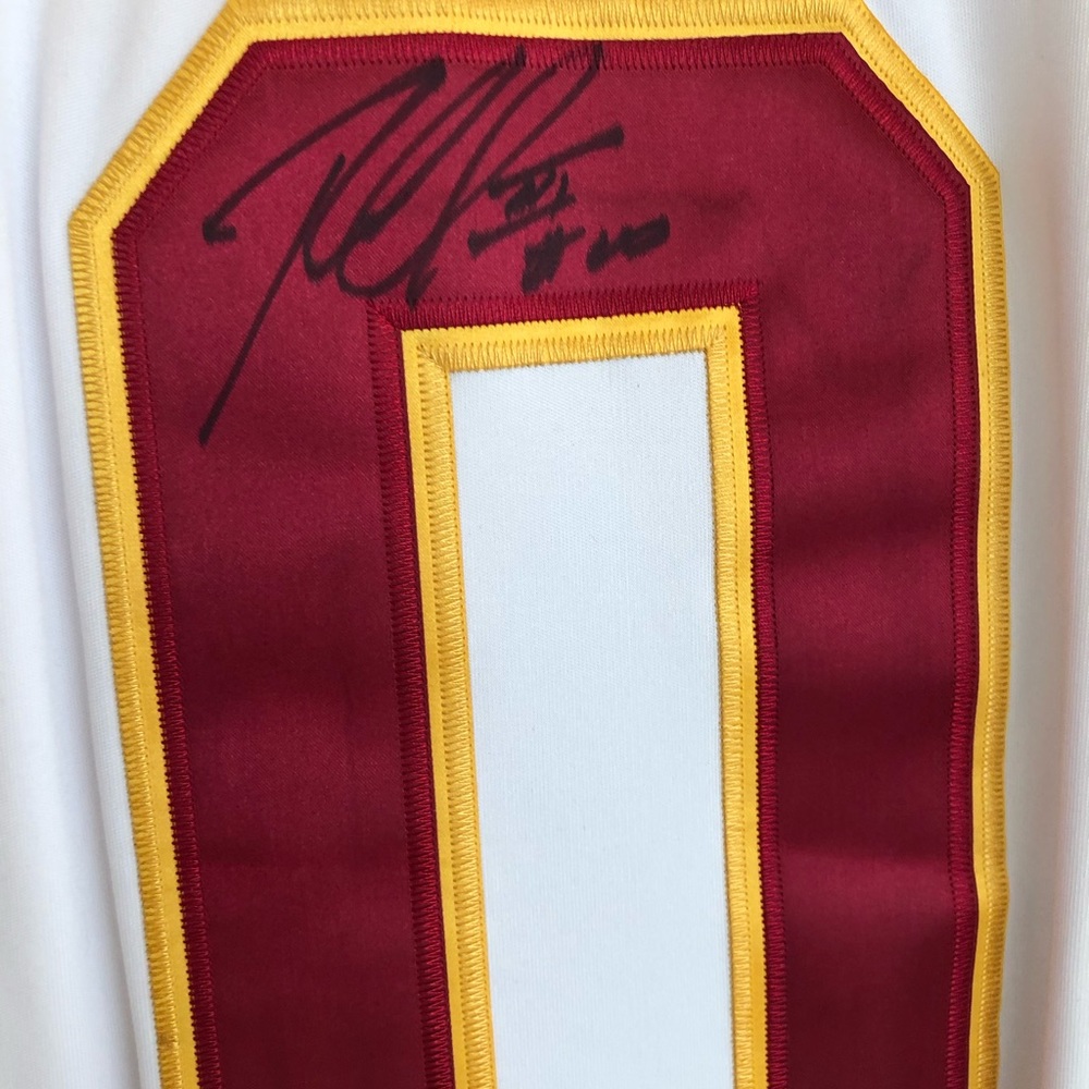 Signed Rg3 Redskins jersey - Picture 2 of 3